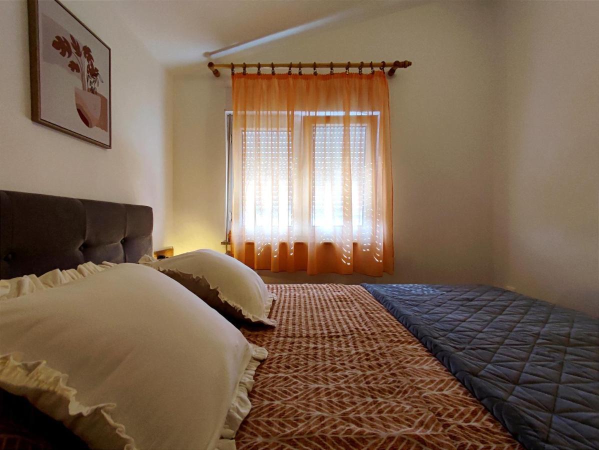 Apartments Jolic วีร์ ภายนอก รูปภาพ