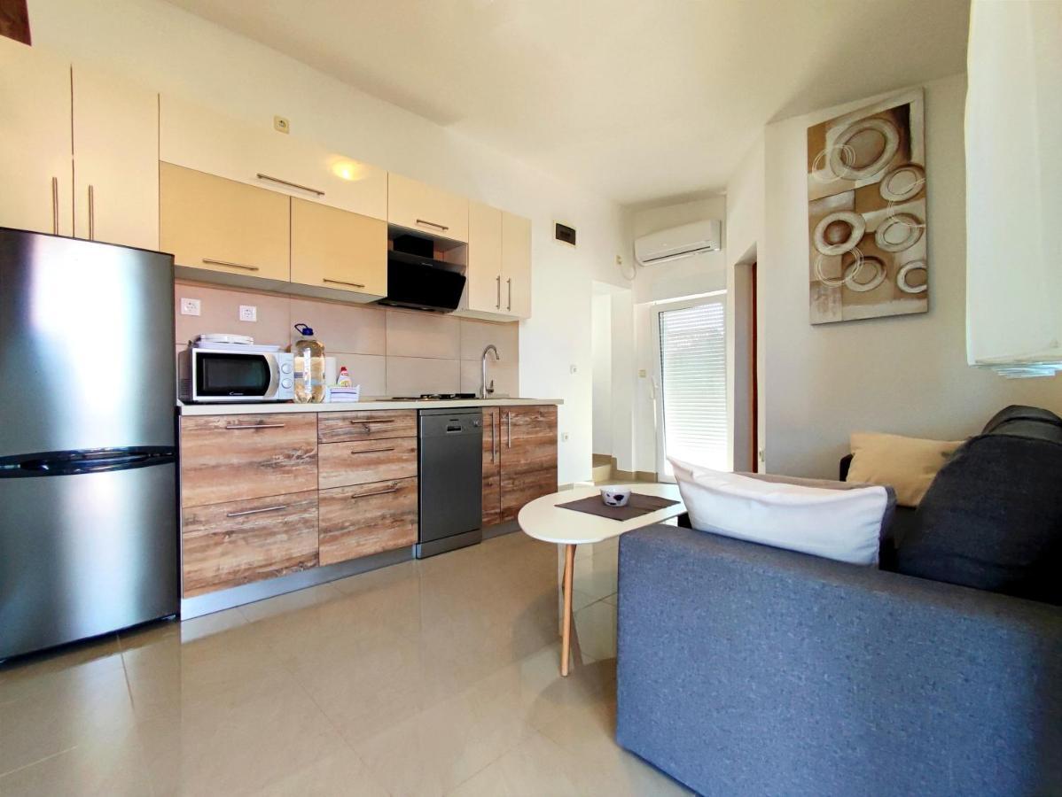 Apartments Jolic วีร์ ภายนอก รูปภาพ