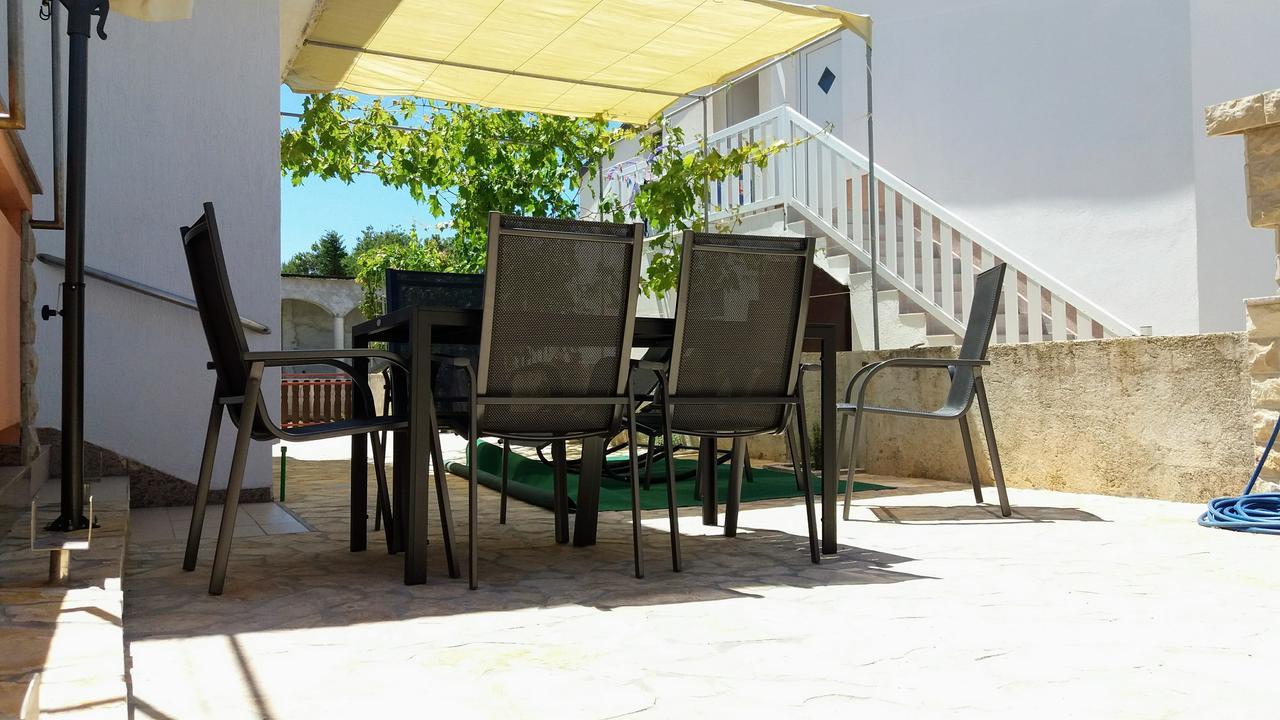 Apartments Jolic วีร์ ภายนอก รูปภาพ